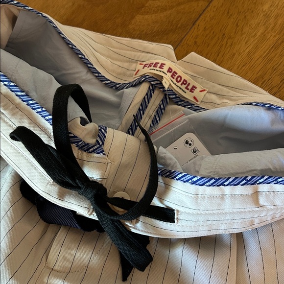 NWT Free People Shorts 💙 - Picture 4 of 8